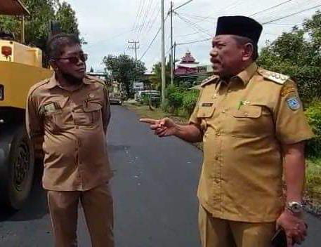 Progres Jalan Di Kota ArgaMakmur, Bupati BU Memantau Langsung Ke Tempat Lokasi