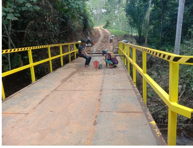 Pemdes Marga Jaya Bangun Jembatan Penghubung Antar Desa